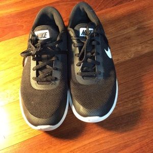 Nike Flex Experience RN 7